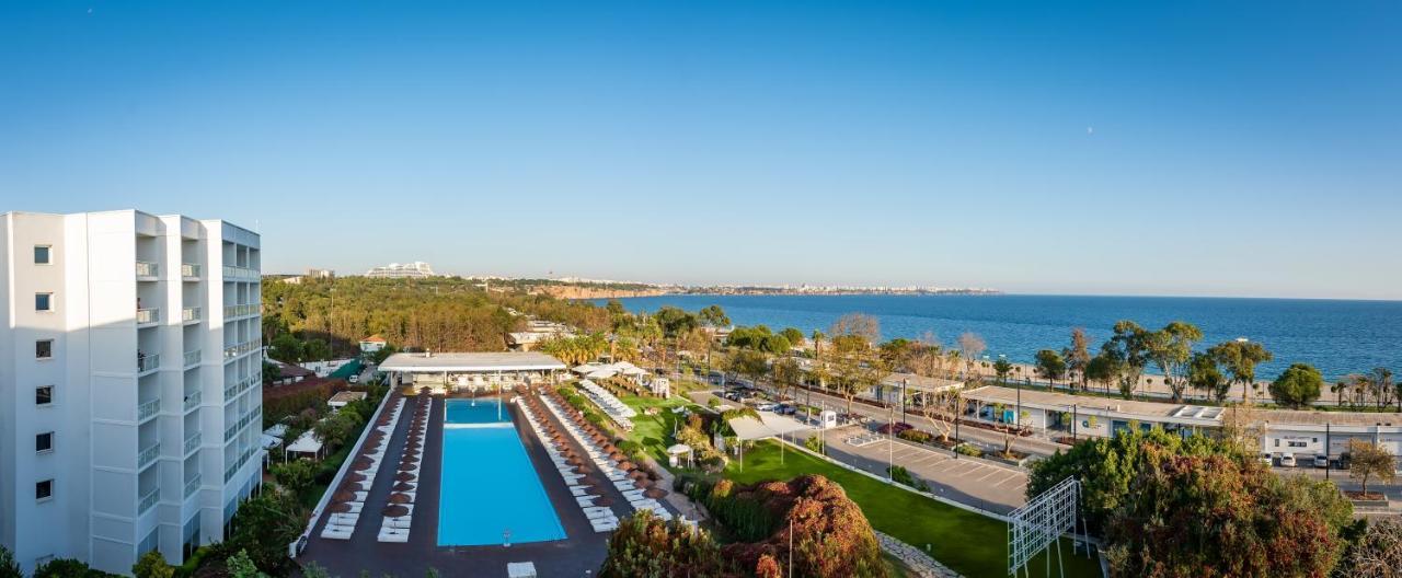 Hotel Su & Aqualand Antalya Exterior foto The resort's main pool