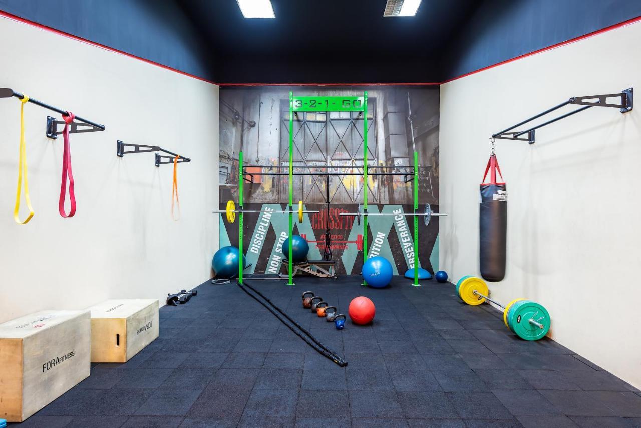 Hotel Su & Aqualand Antalya Exterior foto A typical CrossFit gym