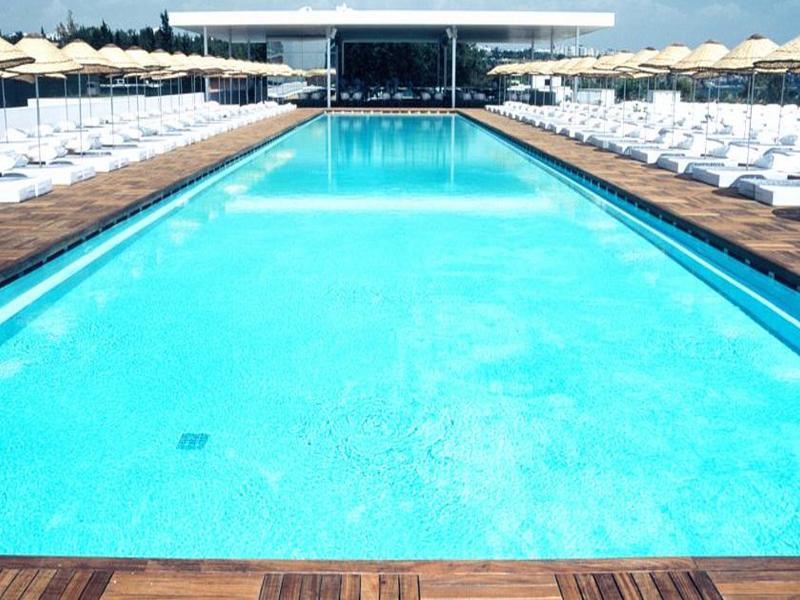 Hotel Su & Aqualand Antalya Exterior foto The pool at the 12th floor