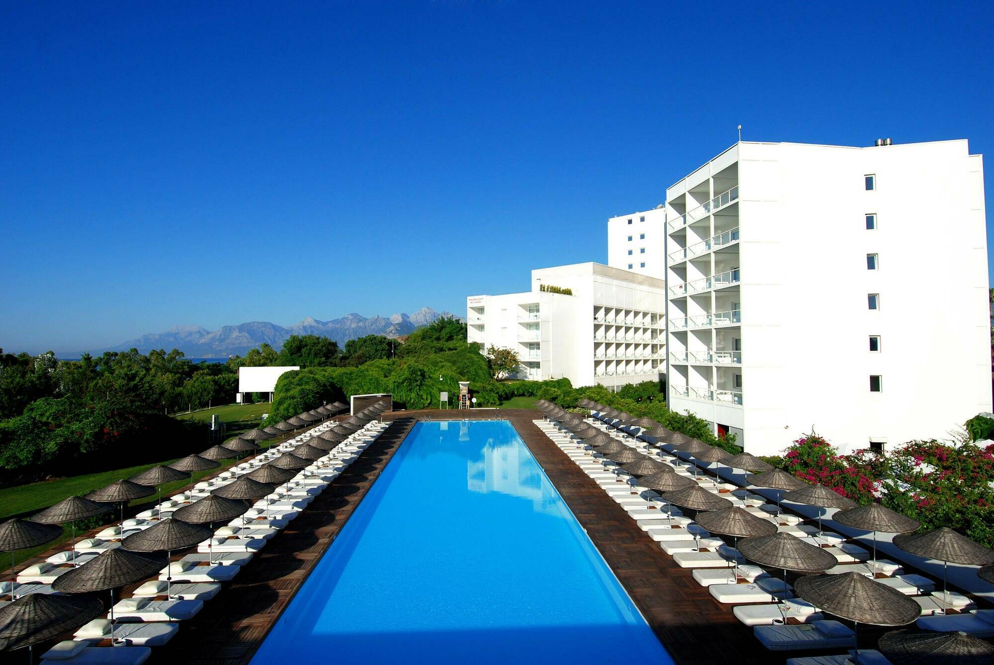 Hotel Su & Aqualand Antalya Exterior foto The hotel's pool